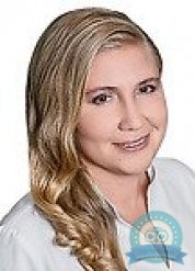 Стоматолог, стоматолог-хирург, стоматолог-имплантолог, челюстно-лицевой хирург Уракова Елена Владимировна